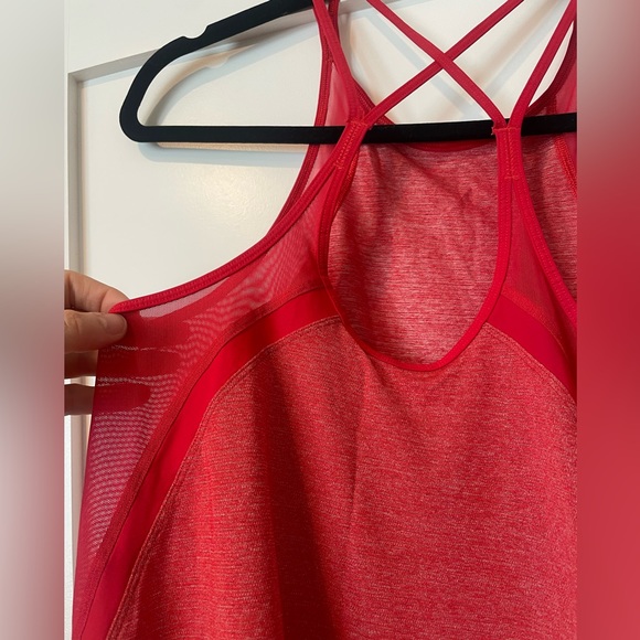 new lululemon training tank - Picture 3 of 3